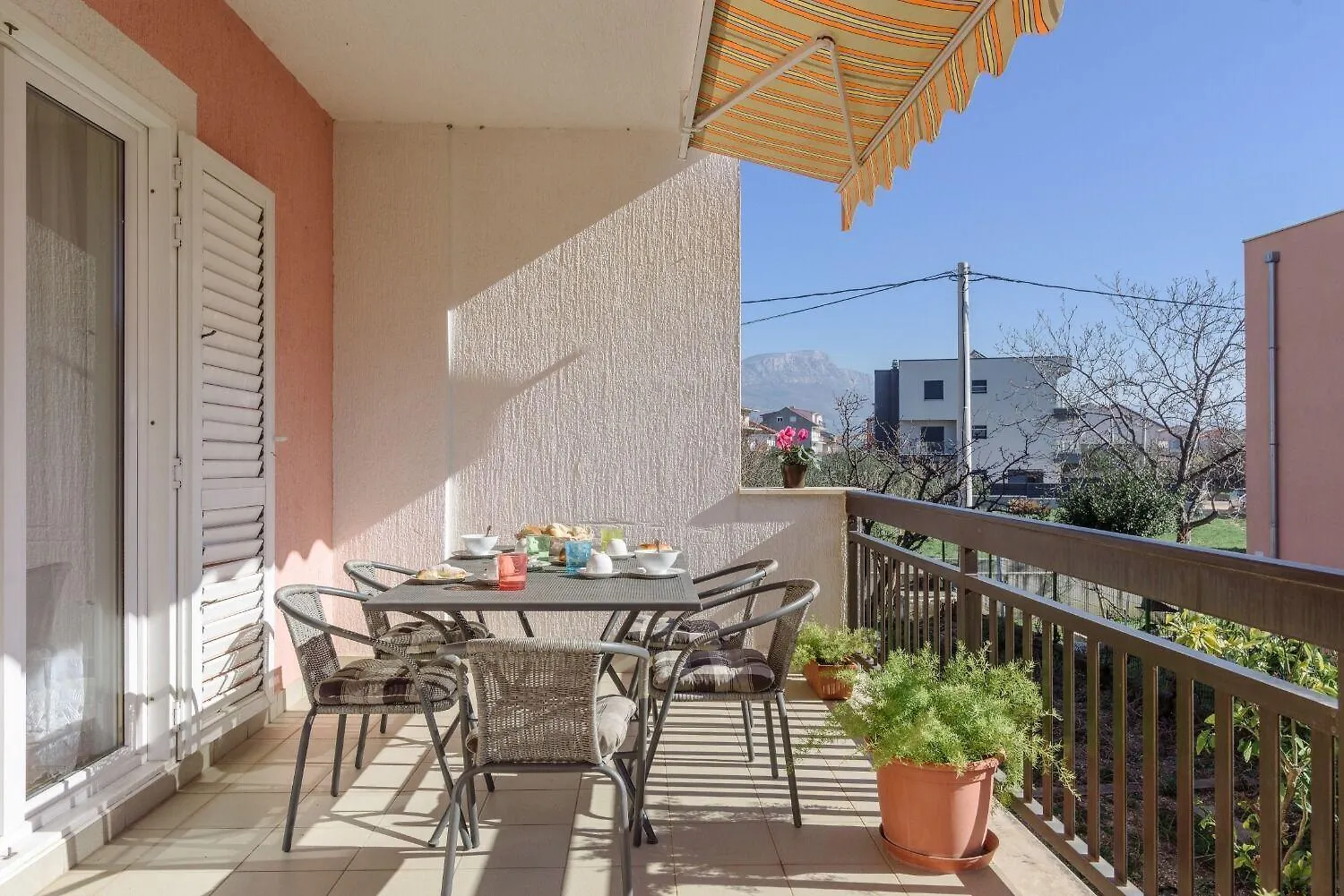 Apartment Vana Kastela 0*,  Croatia